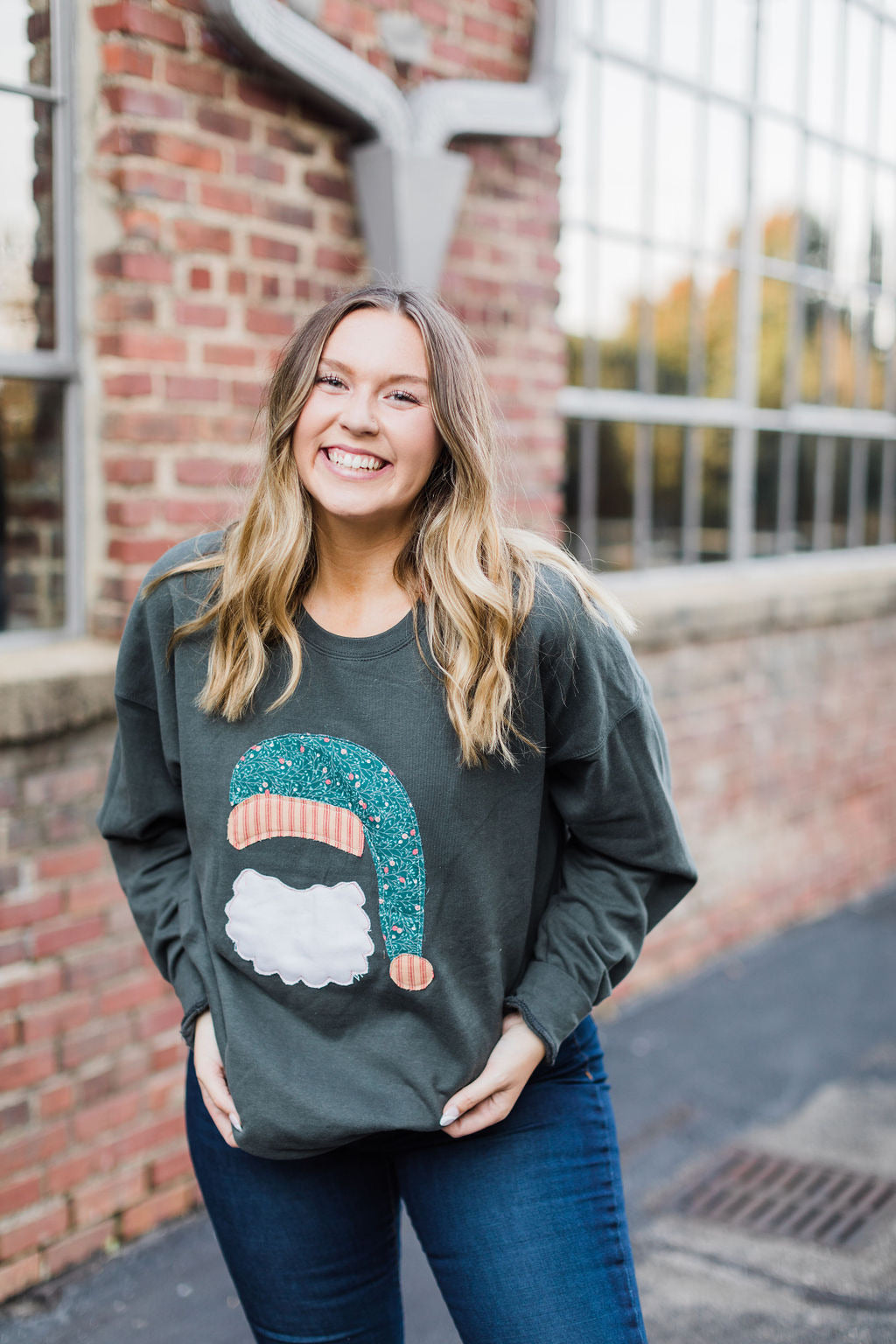 Holly Jolly Santa| Sweatshirt| WHOLESALE